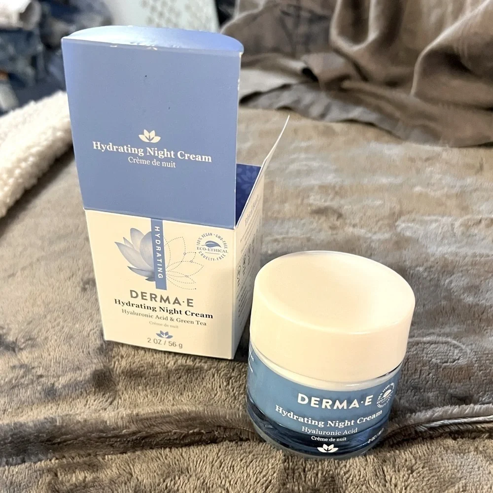 Derma-E Hydrating Night Cream-BRAND NEW​​​​